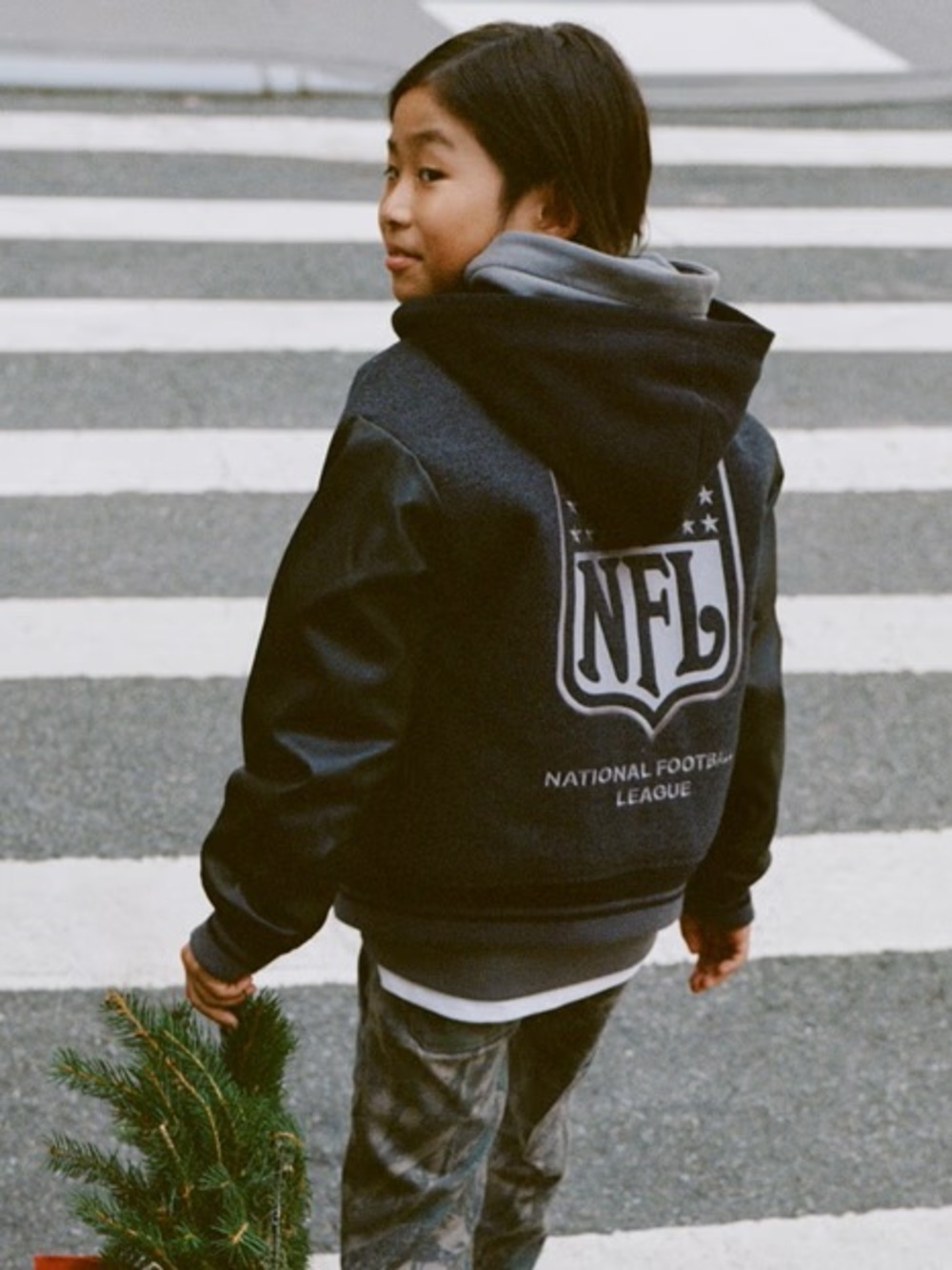 NFL winterized hooded bomber jacket by Abercrombie, boys, size 15/16